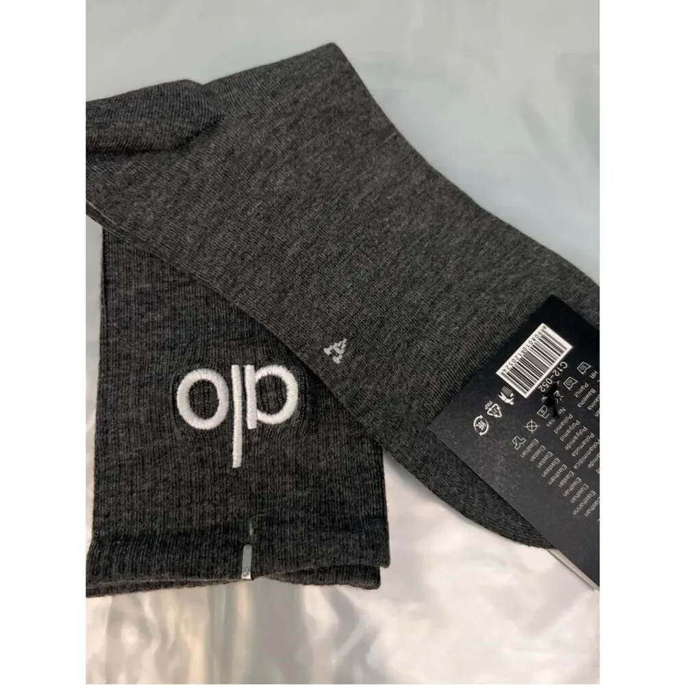 ALO Yoga unisex half crew understated socks in gray embroidered logo